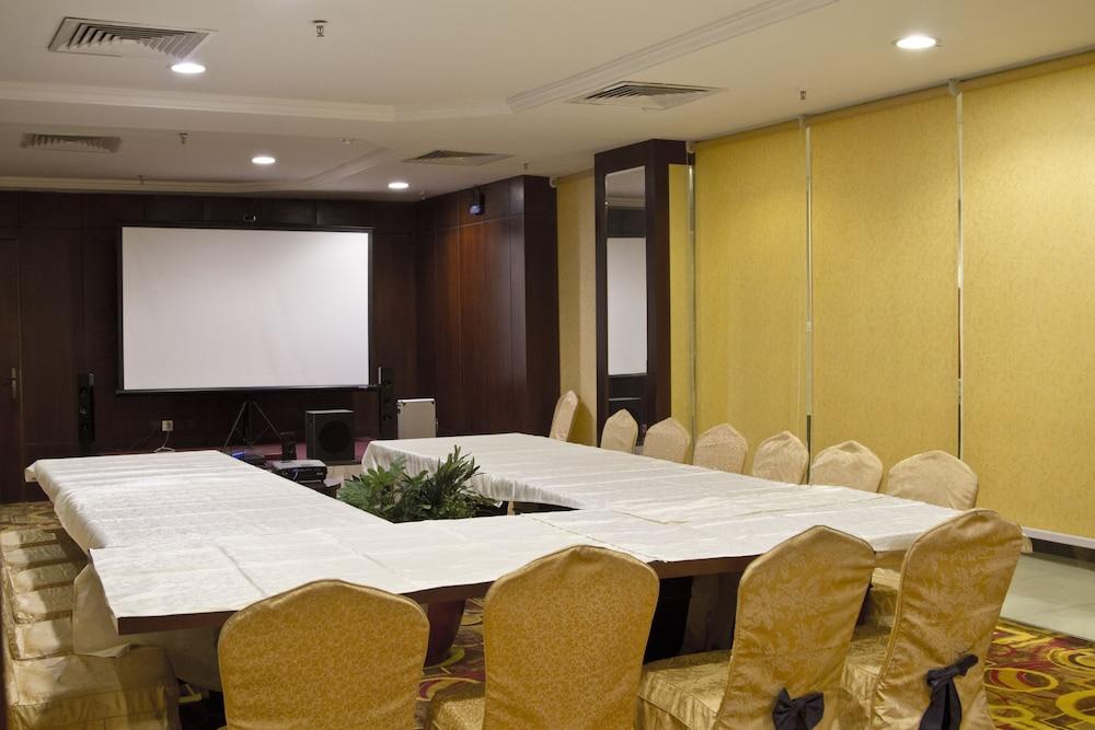 Ekono Jeddah Airport Hotel Esterno foto
